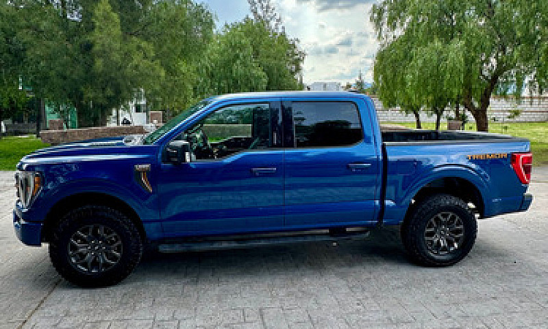 Ford Lobo Tremor 202...