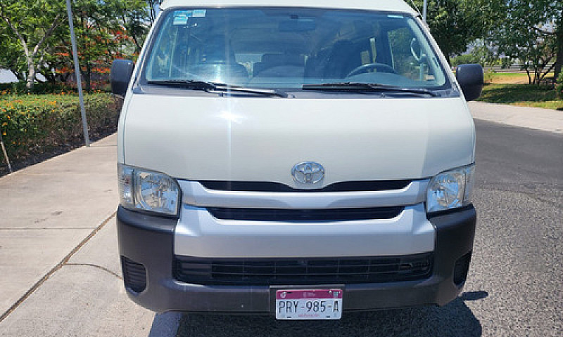 Toyota Hiace 2.7 Ven...