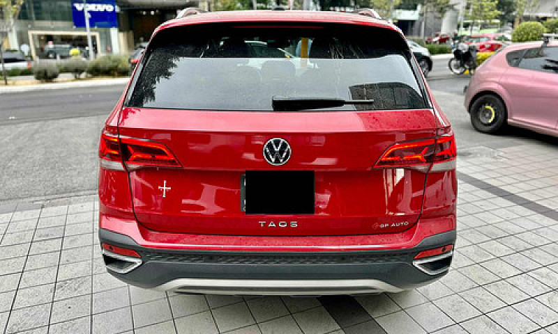 Volkswagen Taos High...