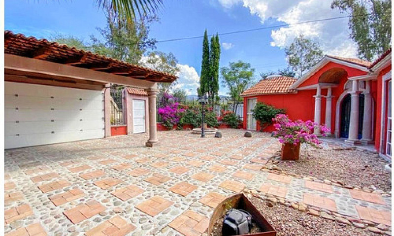 Casa Venta Amueblada...