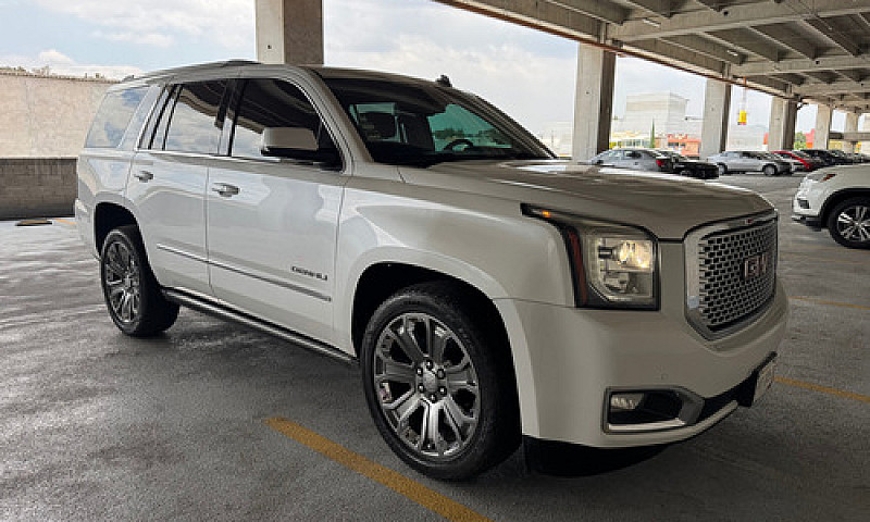 Gmc Yukon Denali 4X4...