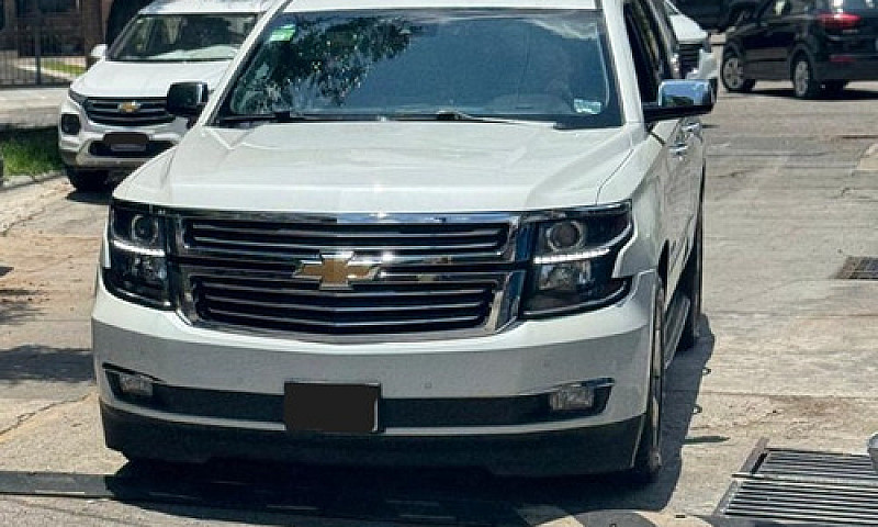 Chevrolet Suburban 5...