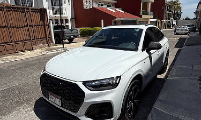 Audi Q5 Sportback 2....