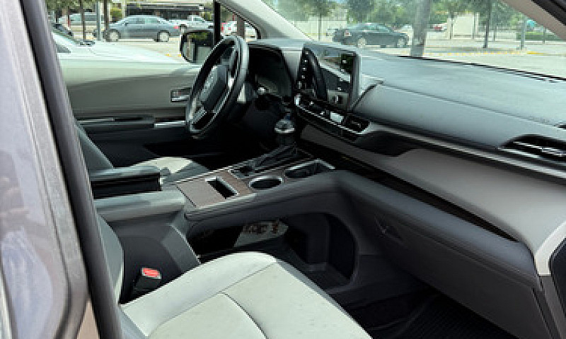 Toyota Sienna 3.5 Xl...