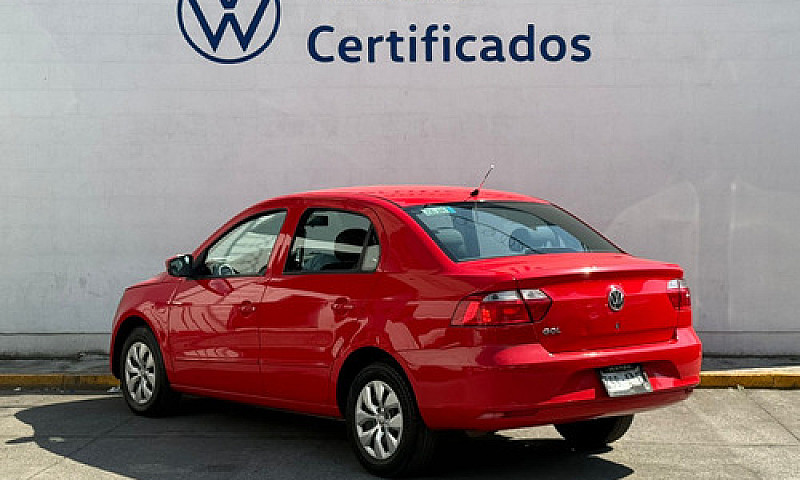 Volkswagen Gol Sedan...