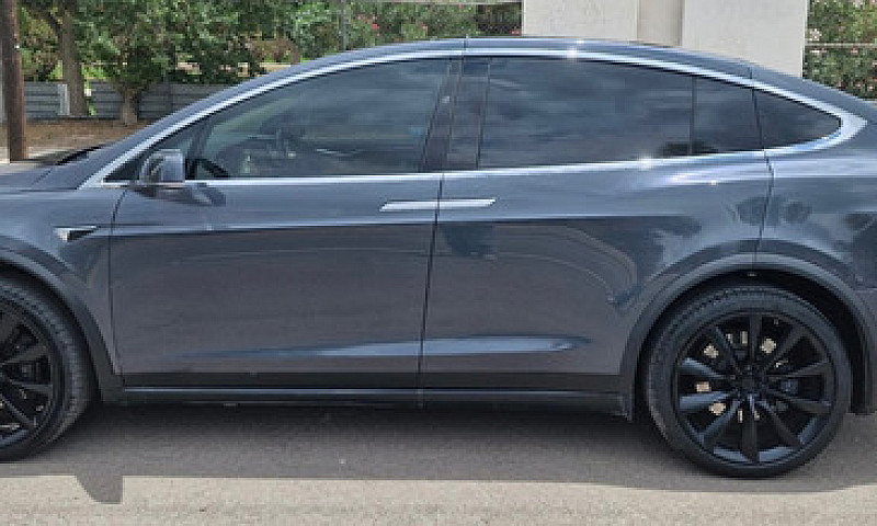 2017 Tesla Modelo X ...