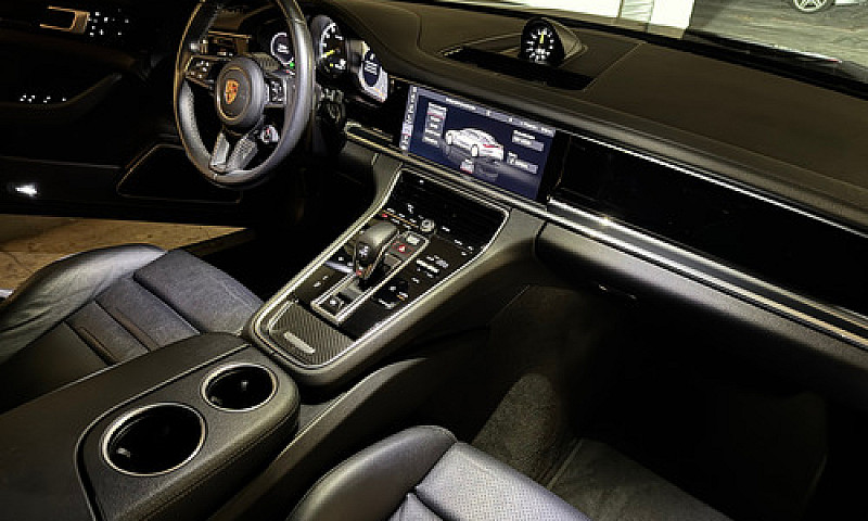 Porsche Panamera 4 E...