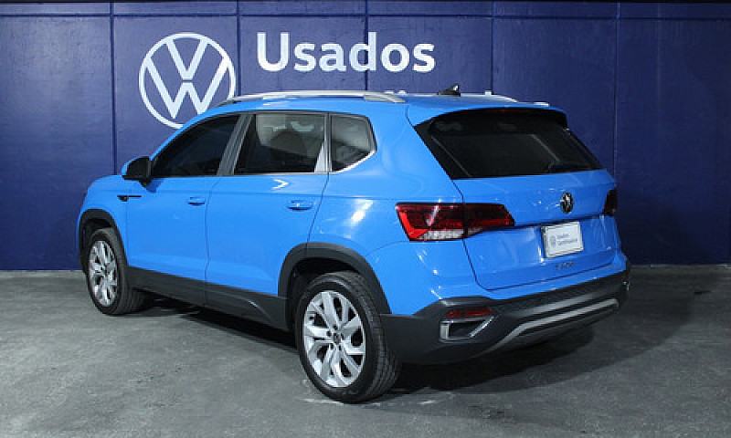 Volkswagen Taos 2021...