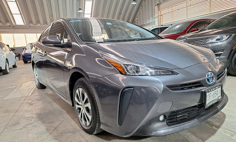 Toyota Prius 2020...