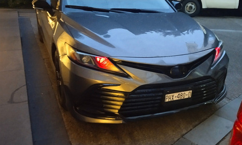 Toyota Camry 2.5 Hev...