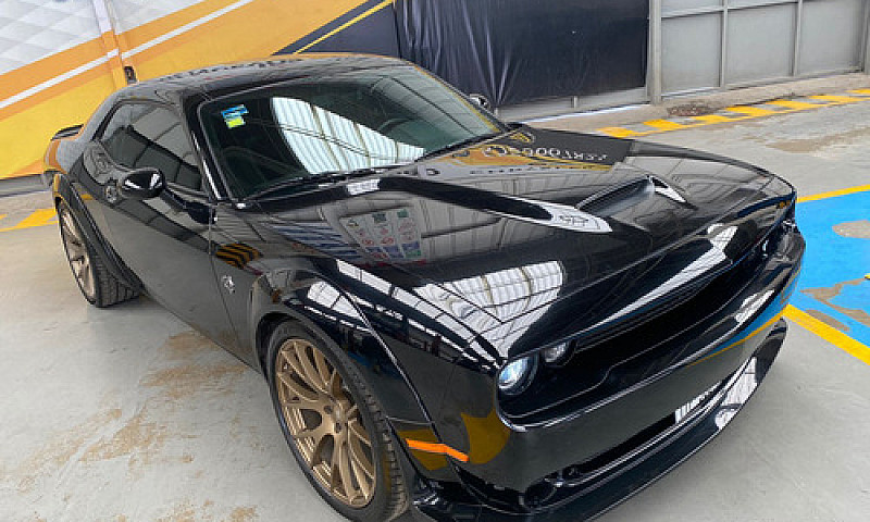 Dodge Challenger 202...