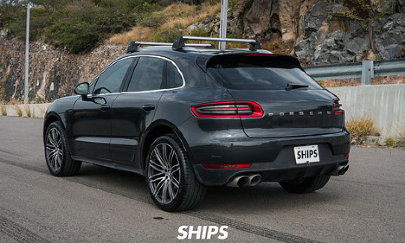 Porsche Macan 2018...