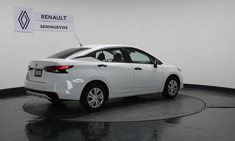 Nissan Versa 1.6 Sen...