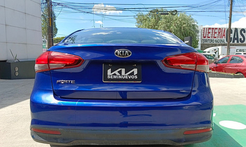 Kia Forte 2018...