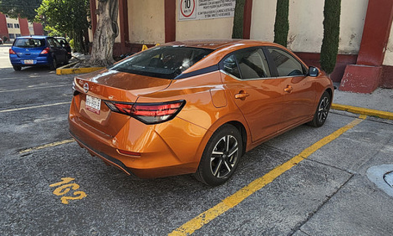 Nissan Sentra 2.0 Ad...