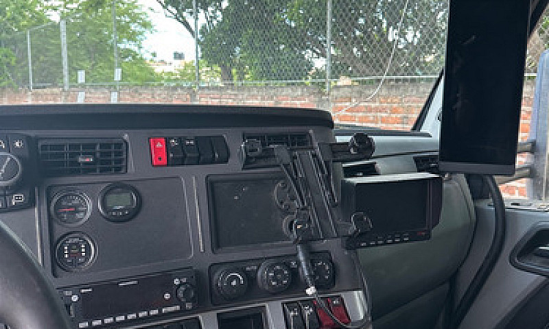 Kenworth T680 Cng 20...