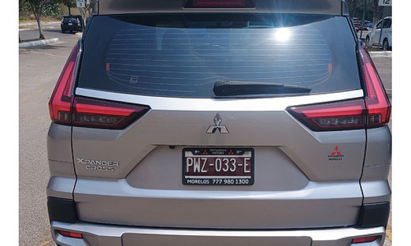 Mitsubishi Xpander 1...