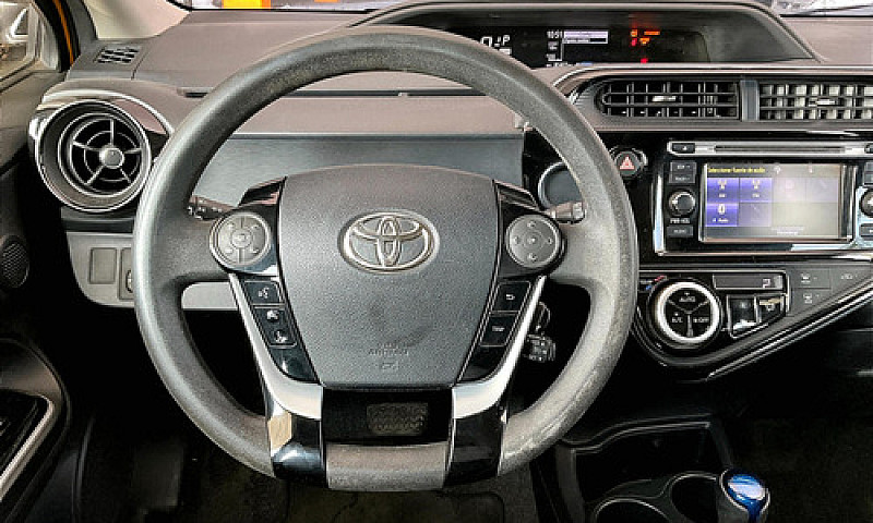 Toyota Prius 2021...