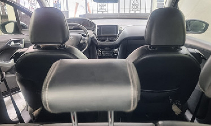 Peugeot 208 2014 Fel...