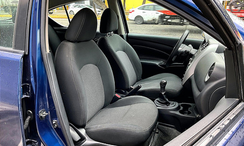 Nissan Versa 2019...