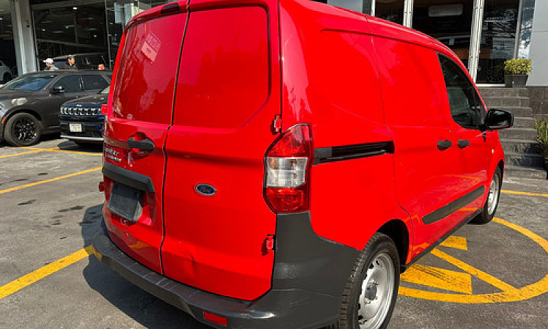 Ford Transit 2021...