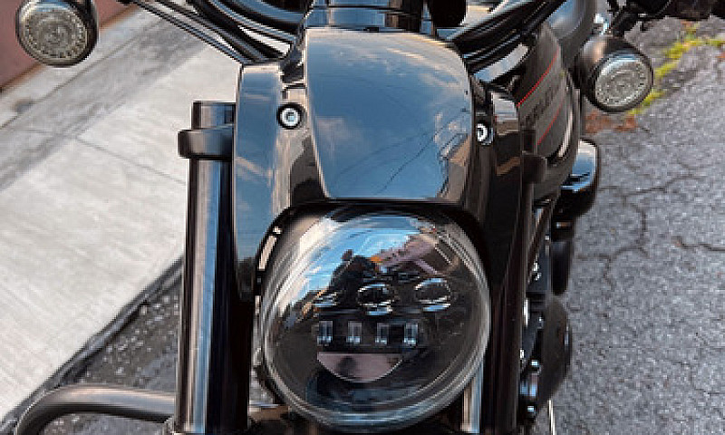 Harley Vrod Night Sp...