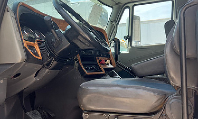 Tractocamion Interna...