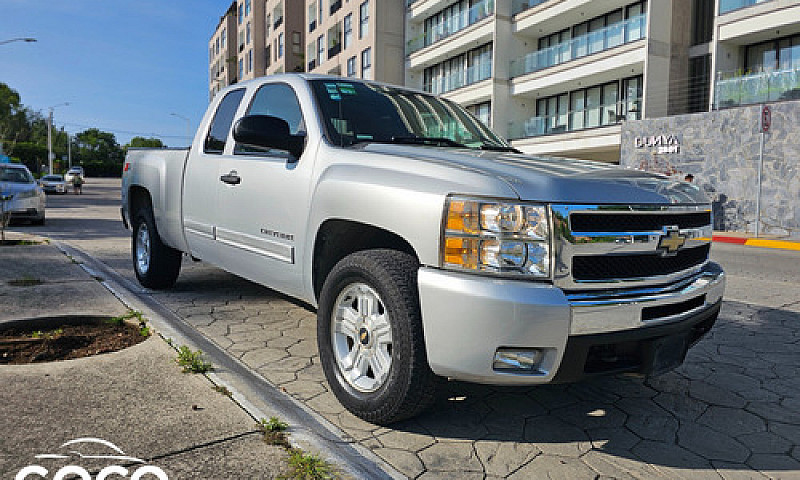 Chevrolet Cheyenne C...