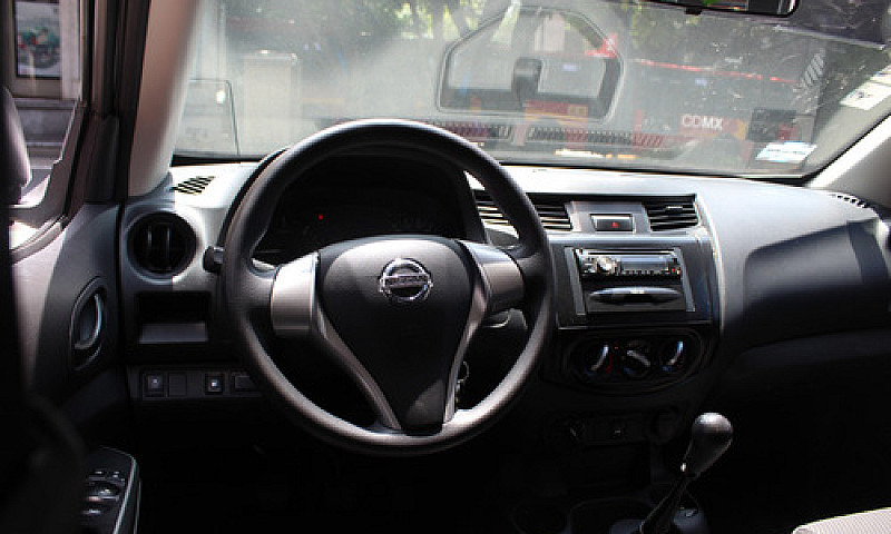 Nissan Doble Cabina ...