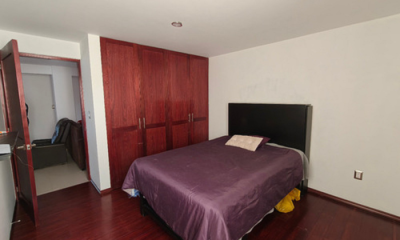 Moderna Casa En Priv...