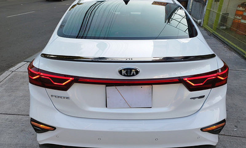 Kia Forte Gt Line 2....