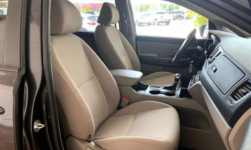 Kia Sedona 2020...