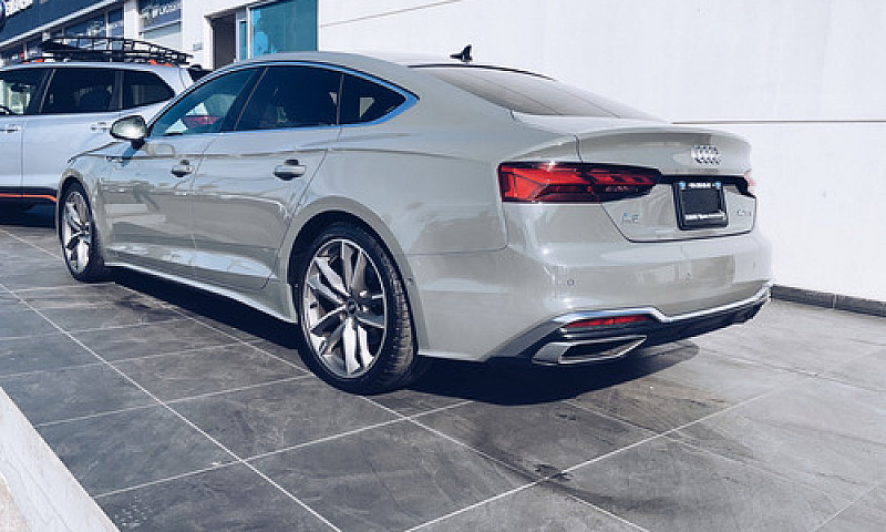 Audi A5 2021...