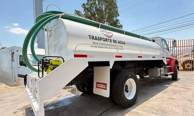 Pipa, Freightliner-S...