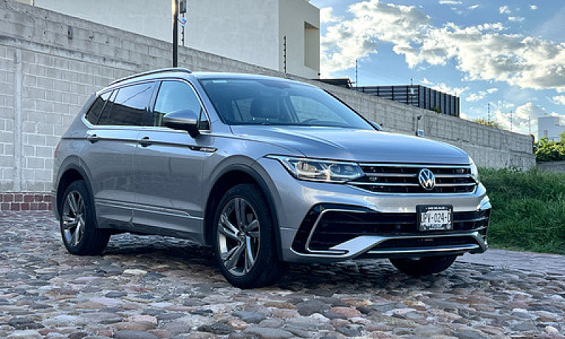 Volkswagen Tiguan 1....