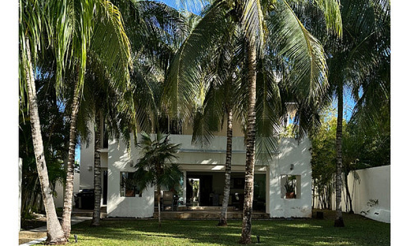 Moderna Residencia C...