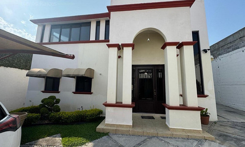 Casa En Venta Con Al...