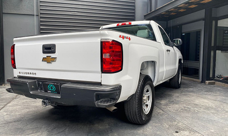 Chevrolet Silverado ...
