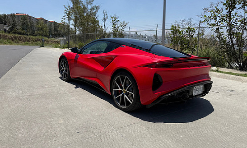 Lotus Emira...