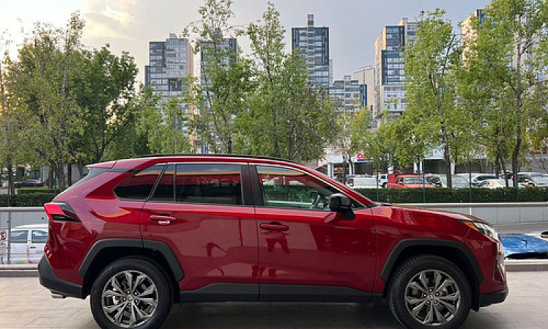 Toyota Rav4 2023...