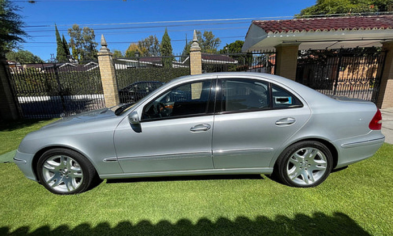 Mercedes Benz E500 G...