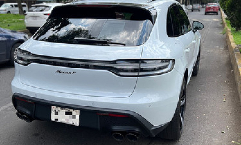 Porsche Macan T...