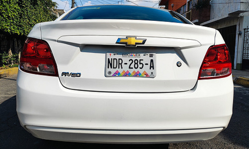 Chevrolet Aveo 1.5 L...