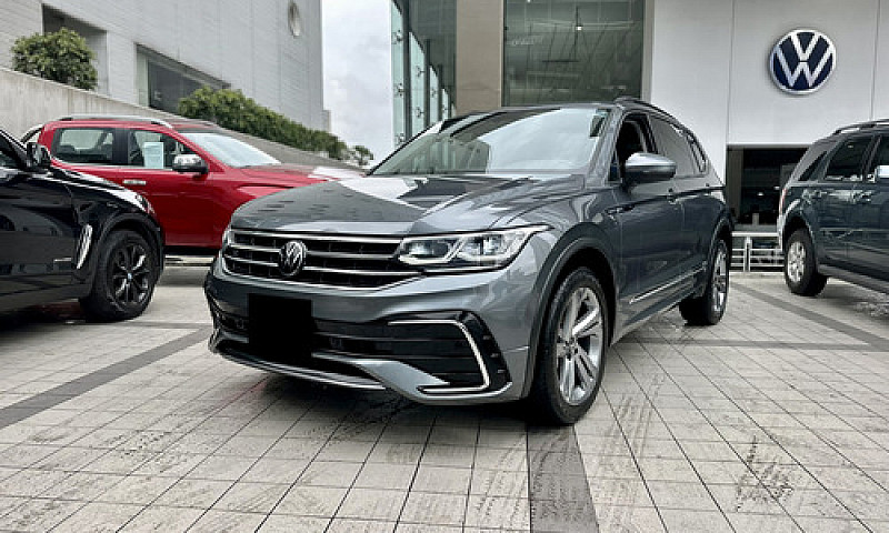 Volkswagen Tiguan R-...