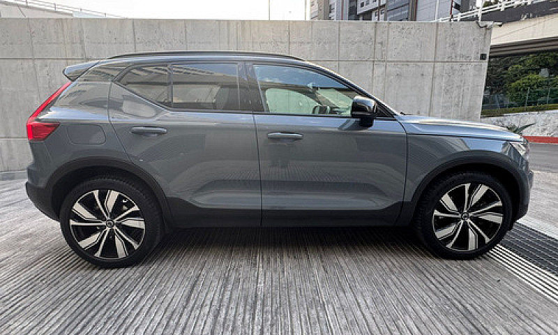 Volvo Xc40 2022...