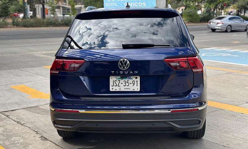 Volkswagen Tiguan 1....