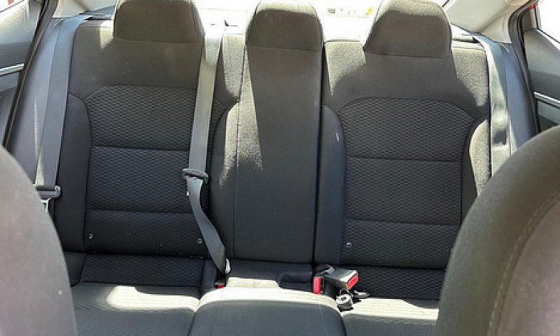 Hyundai Elantra 2.0 ...