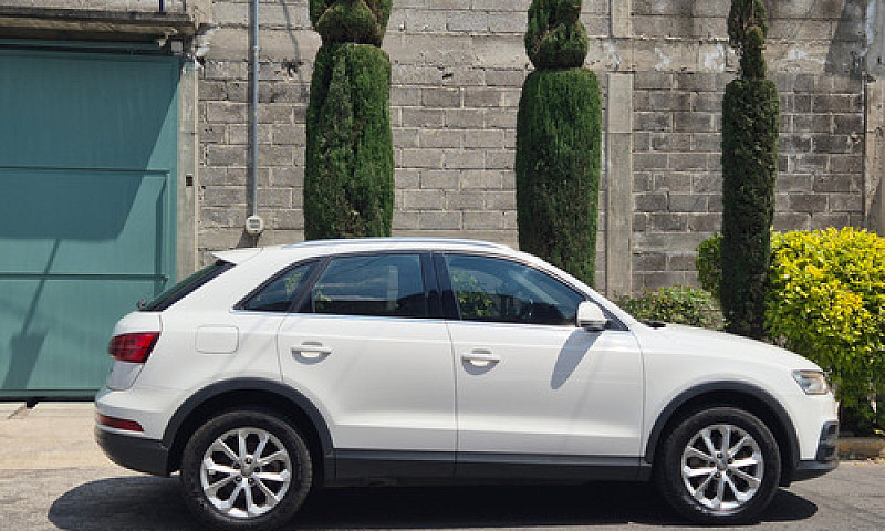 Audi Q3 1.4 Luxury 1...