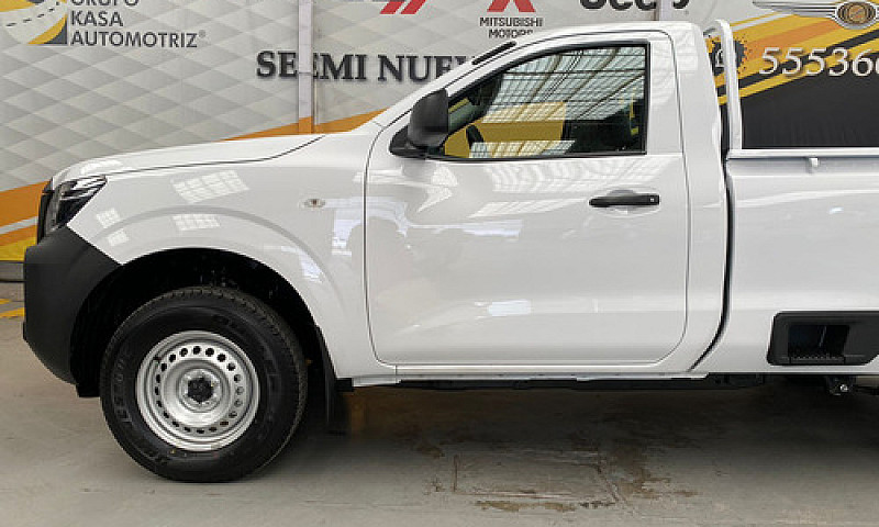 Nissan Np300 2022 2....