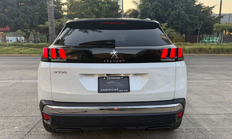 Peugeot 3008 2024...